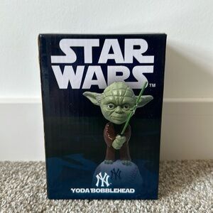 2022 Star Wars Night New York Yankees Yoda Bobblehead